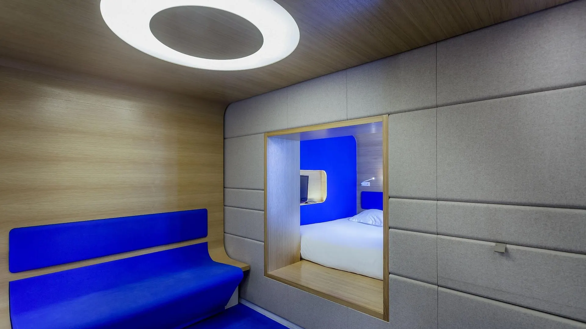 Hotel Odyssey 3*